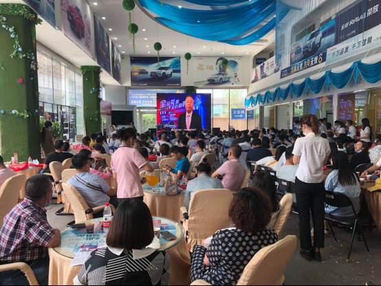 亚洲龙领衔，全球卖出1500万台，丰田混动为何能独步天下？