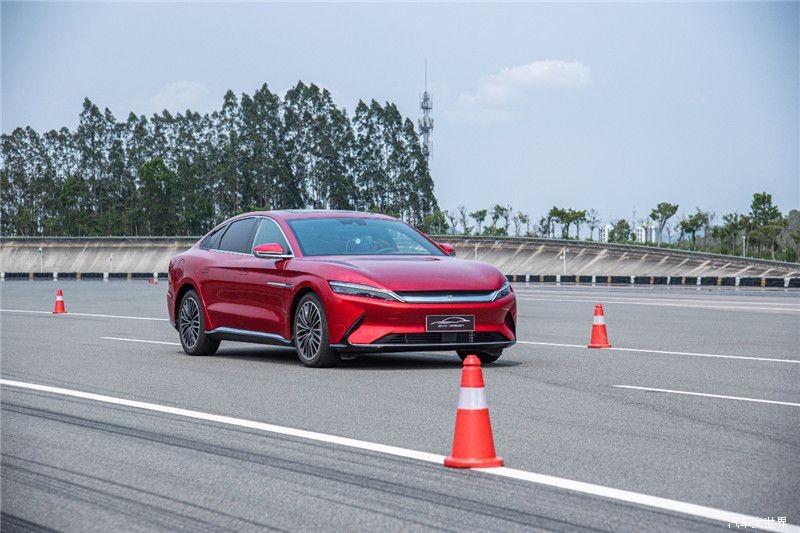 32.8米！汉EV创造全球新能源车最短百公里制动距离纪录